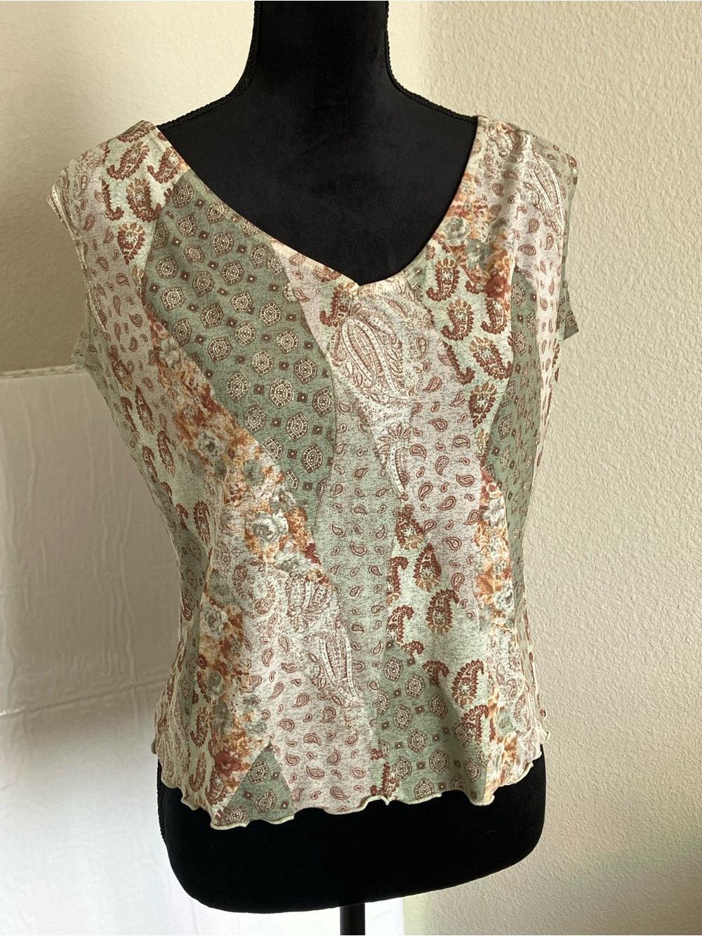 Women's Patchwork Paisley V-Neck Top in Sage and Cream